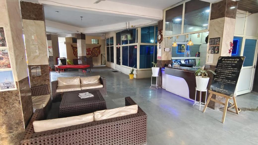Hotel Shivanjali Palace Ujjain Eksteriør billede