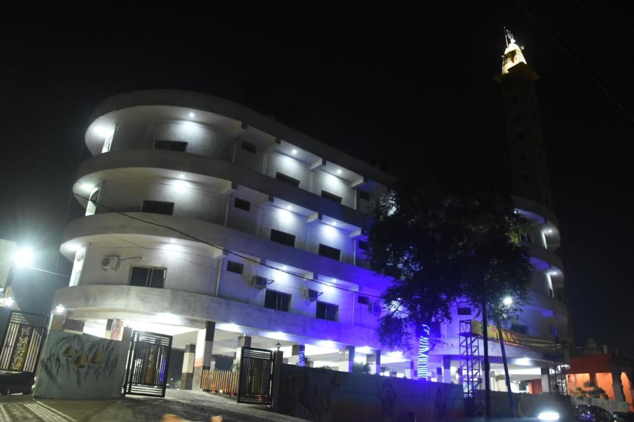 Hotel Shivanjali Palace Ujjain Eksteriør billede