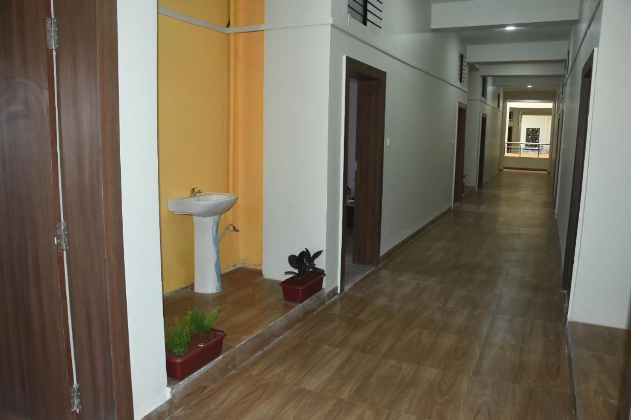 Hotel Shivanjali Palace Ujjain Eksteriør billede