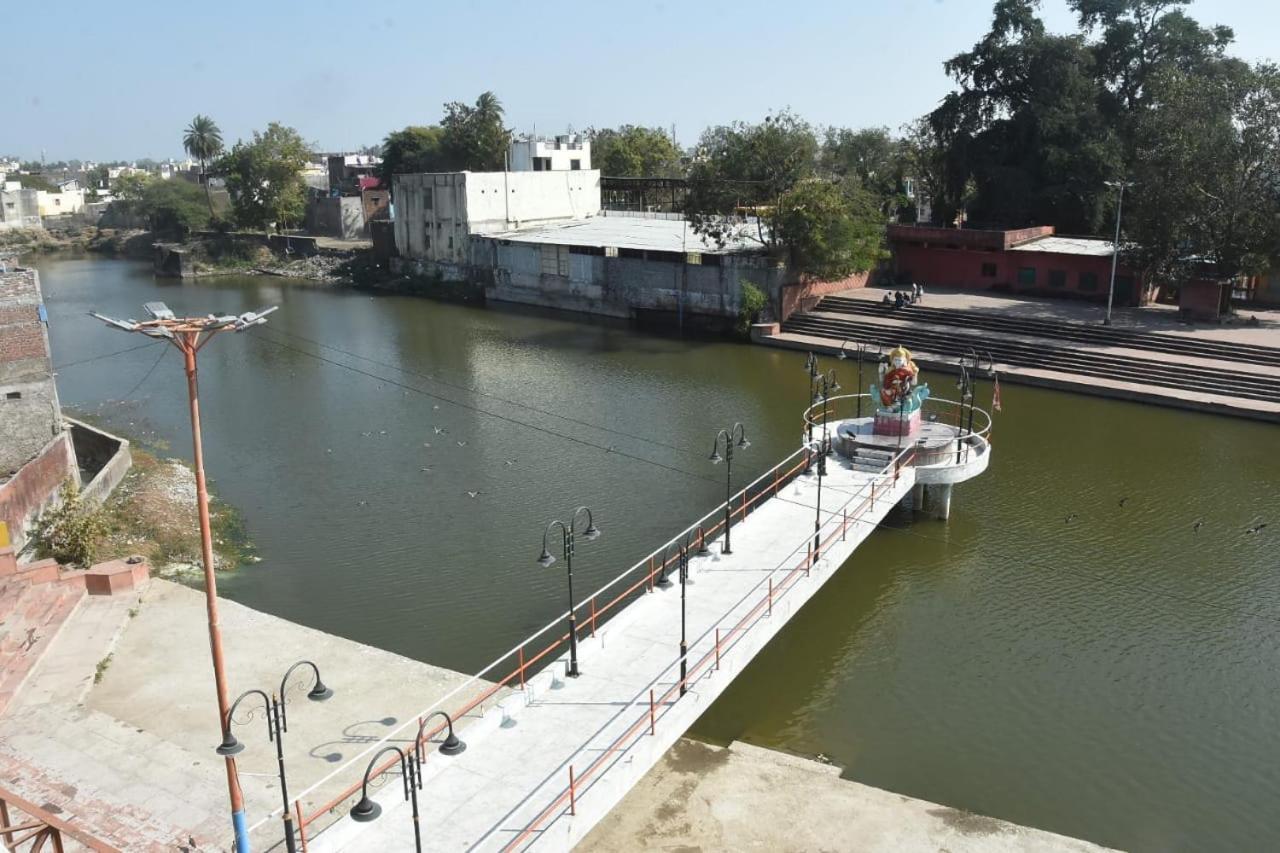 Hotel Shivanjali Palace Ujjain Eksteriør billede