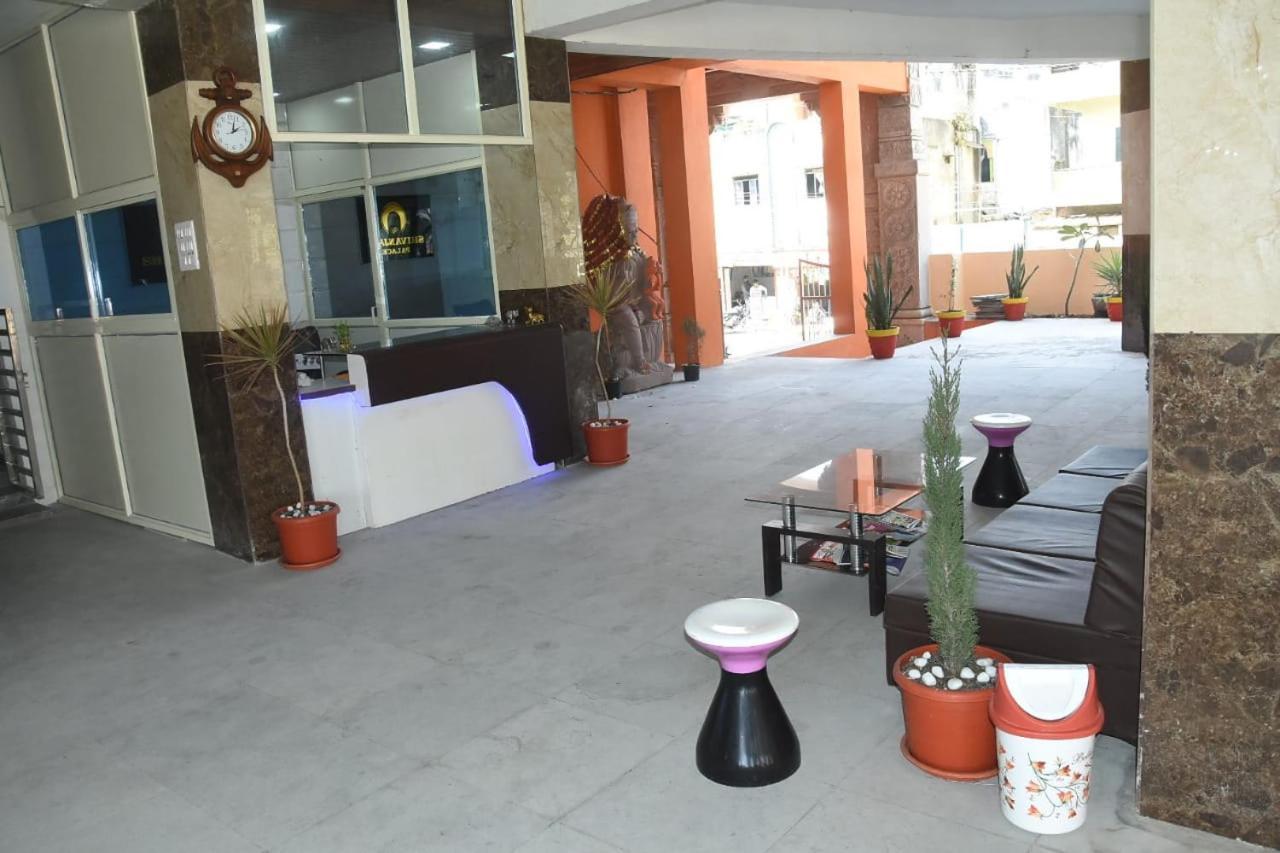 Hotel Shivanjali Palace Ujjain Eksteriør billede