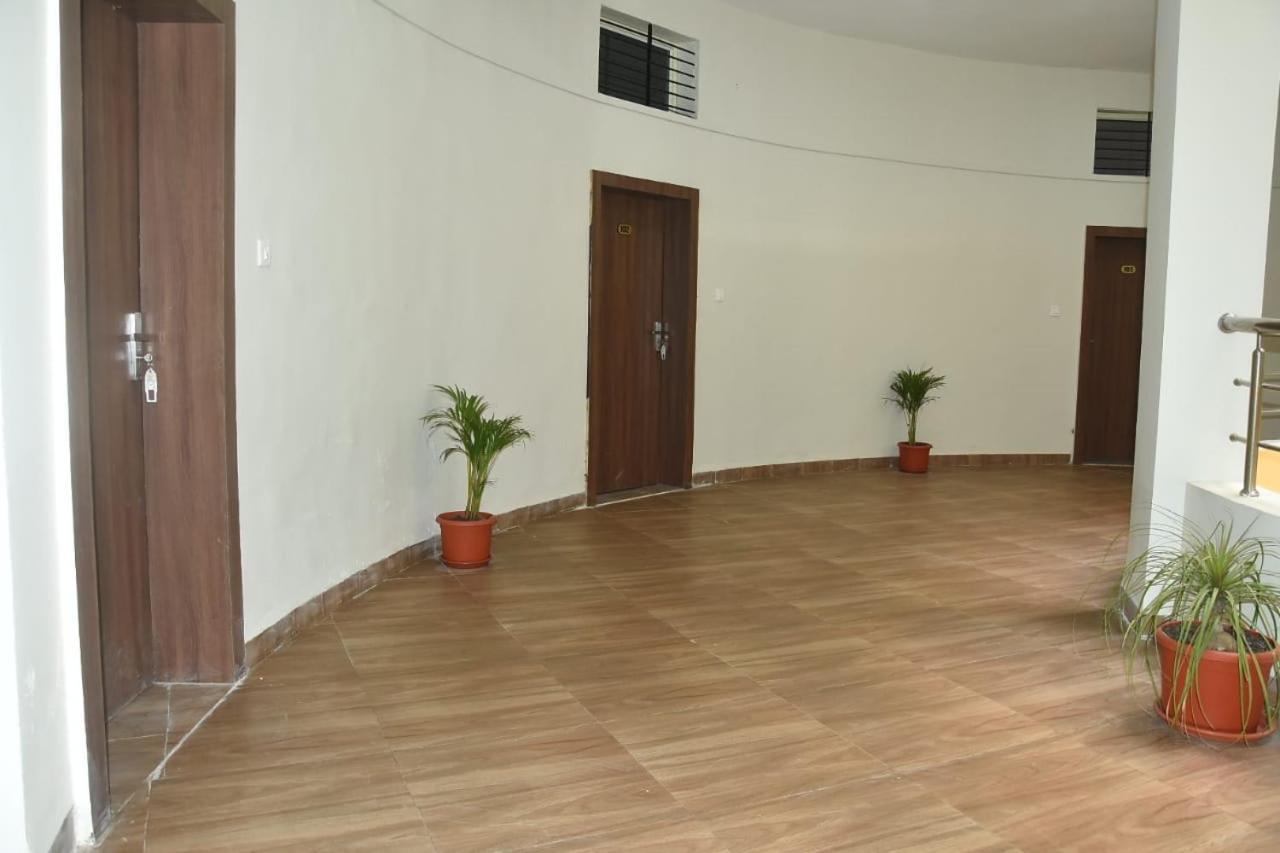 Hotel Shivanjali Palace Ujjain Eksteriør billede